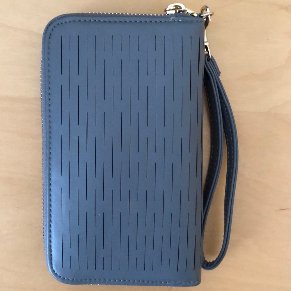 Wristlet/ wallet